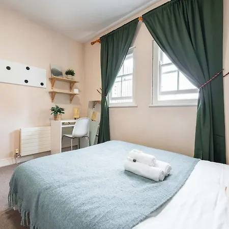 Compact Ensuite Near Stephen's Green, * دبلن