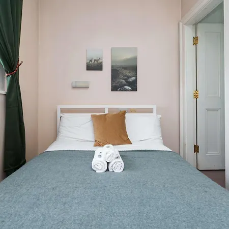 Compact Ensuite Near Stephen's Green, Hébergement de vacances